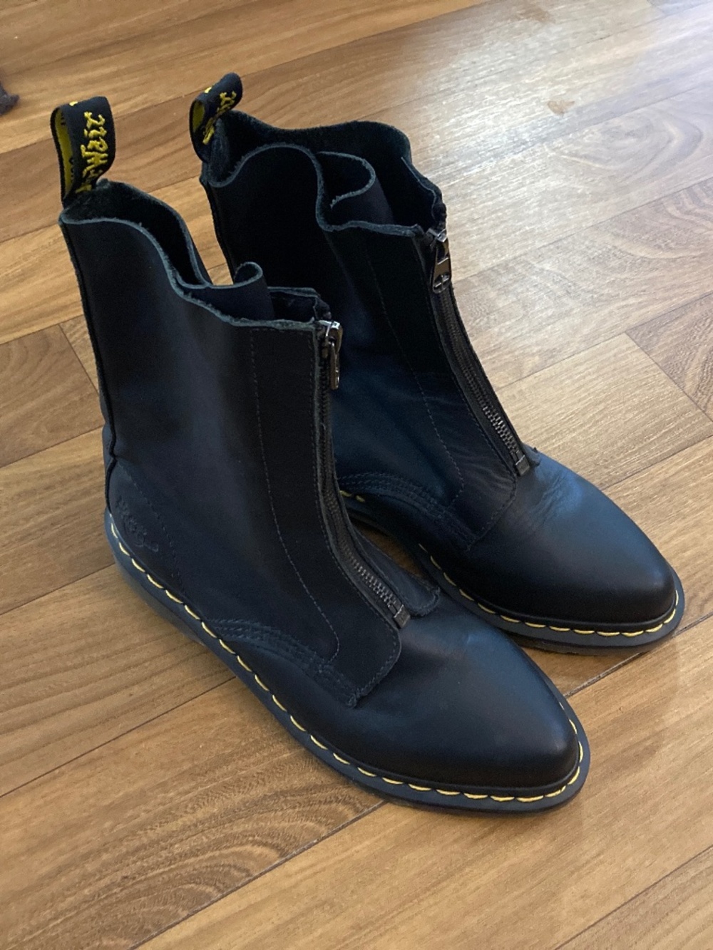 Rare Dr. Martens Zena Zip Boots Smooth Black Leather Size 7 Ladies Pointed